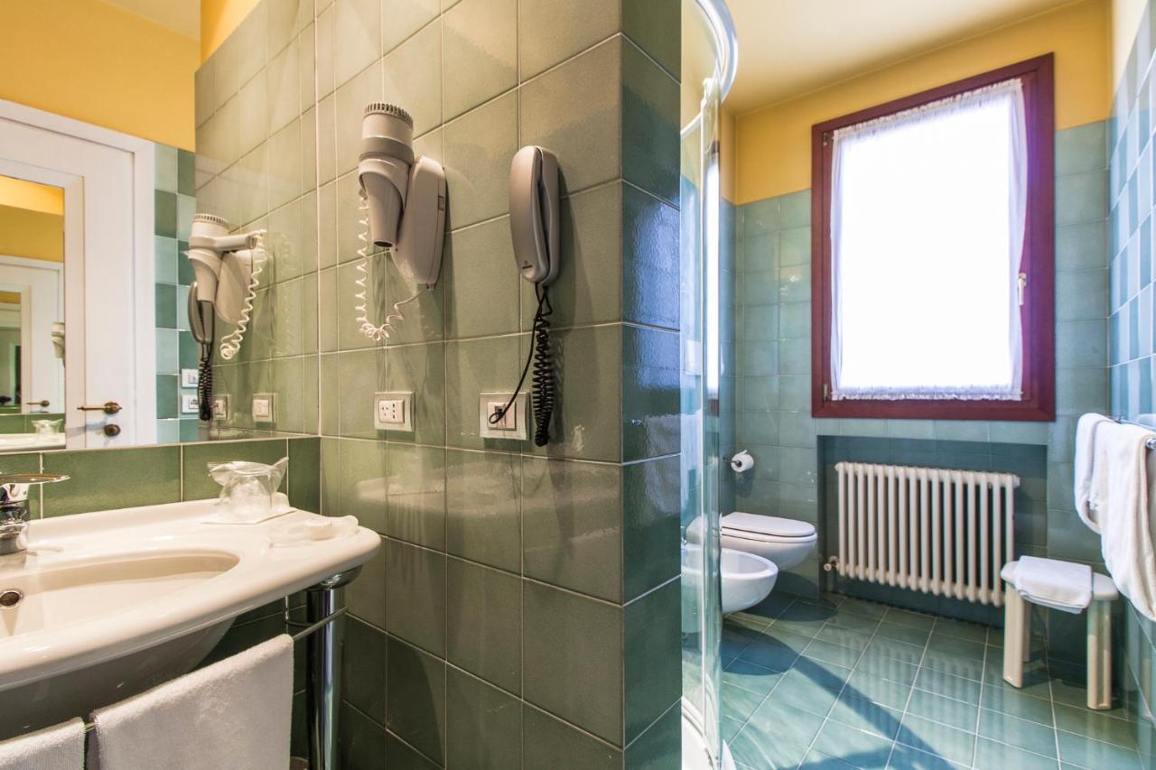 Charming Hotel Dei Chiostri Follina Buitenkant foto